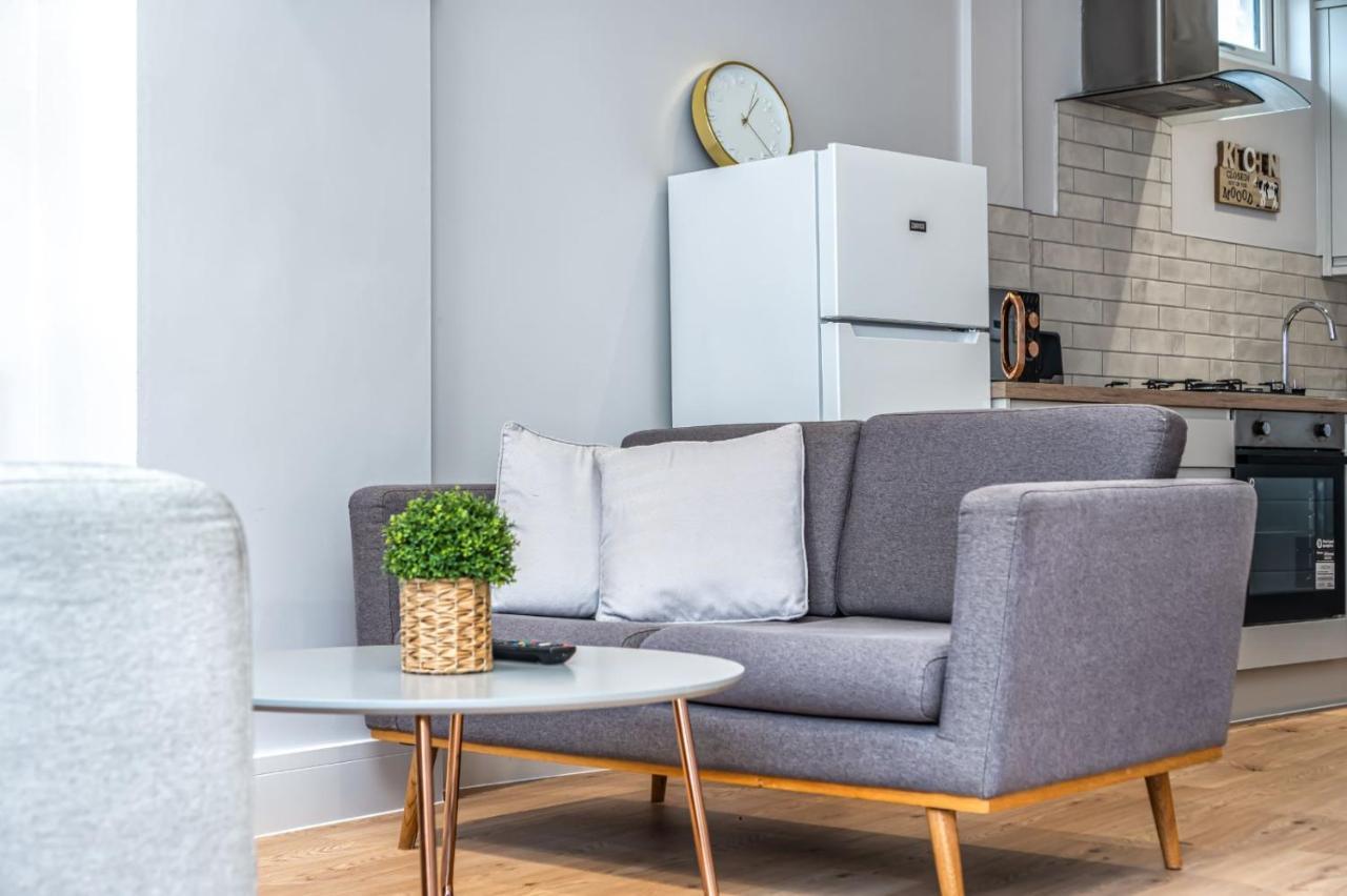 Modern Apartment In East Londen Buitenkant foto