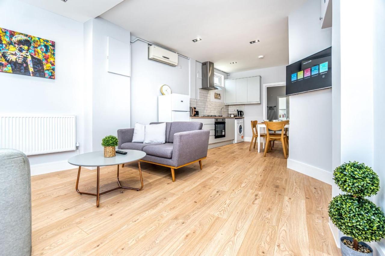 Modern Apartment In East Londen Buitenkant foto