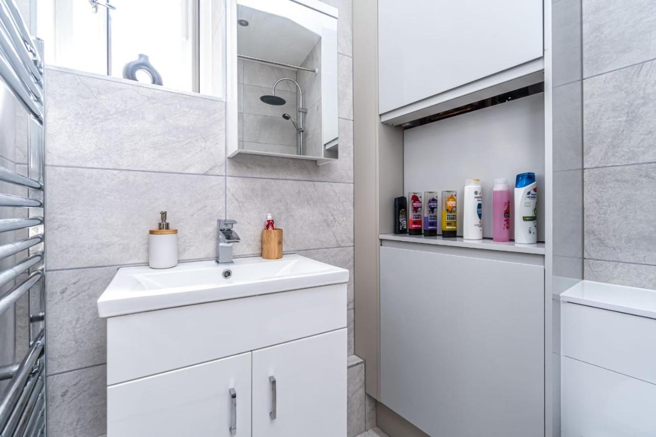 Modern Apartment In East Londen Buitenkant foto